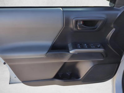 2022 Toyota Tacoma 2WD 2WD SR5 Double Cab 5' Bed V6 AT (GS)