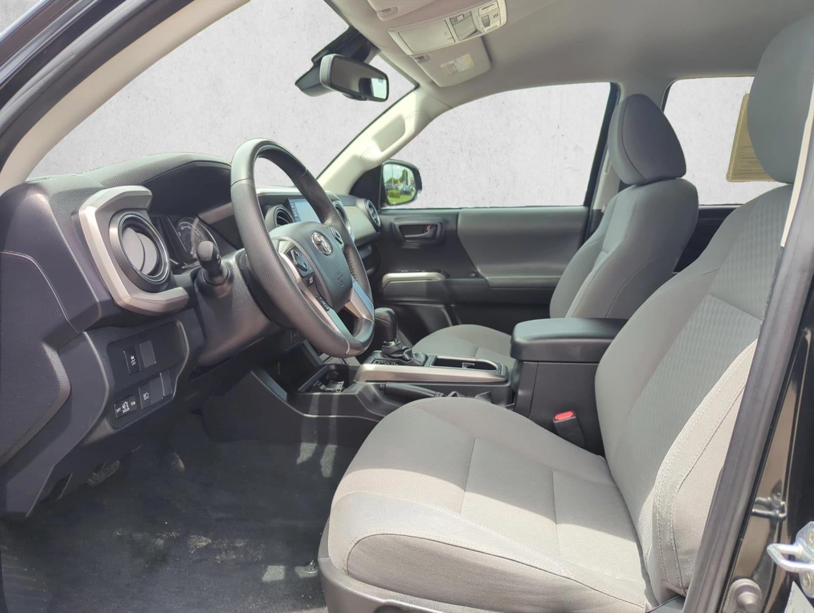 2023 Toyota Tacoma 2WD 2WD SR5 Double Cab 5' Bed V6 AT (GS)