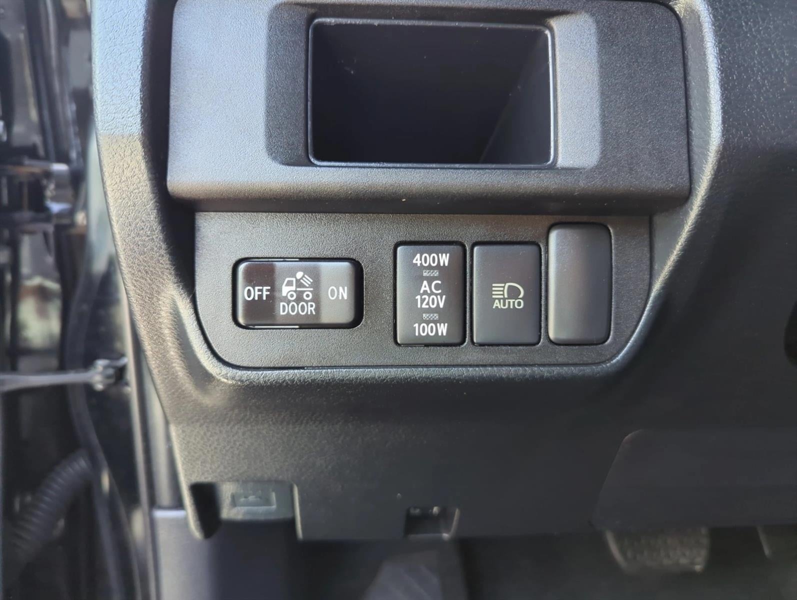 2019 Toyota Tacoma 2WD 2WD TRD Sport Double Cab 5' Bed V6 AT (Natl)