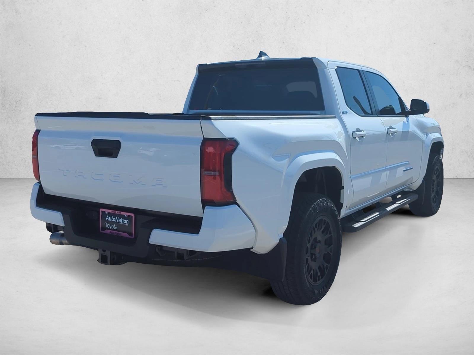 2026 Toyota Tacoma 2WD 2WD SR5 Double Cab 5' Bed AT (SE)
