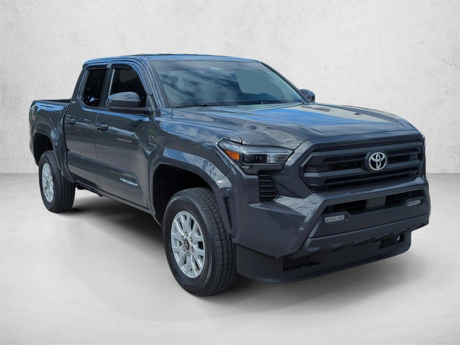 2025 Toyota Tacoma 2WD 2WD SR5 Double Cab 5' Bed AT (SE)