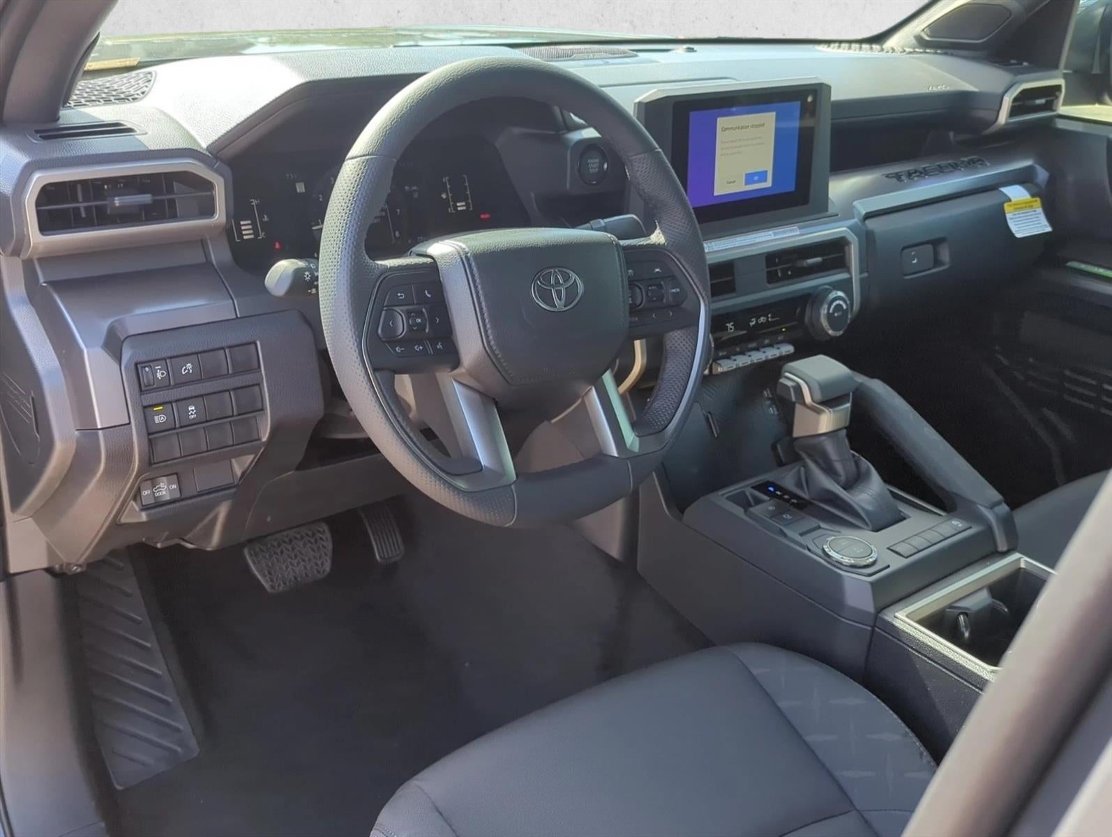 2026 Toyota Tacoma 2WD 2WD SR5 Double Cab 5' Bed AT (SE)