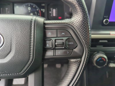 2025 Toyota Tacoma 2WD 2WD SR5 Double Cab 5' Bed AT (SE)