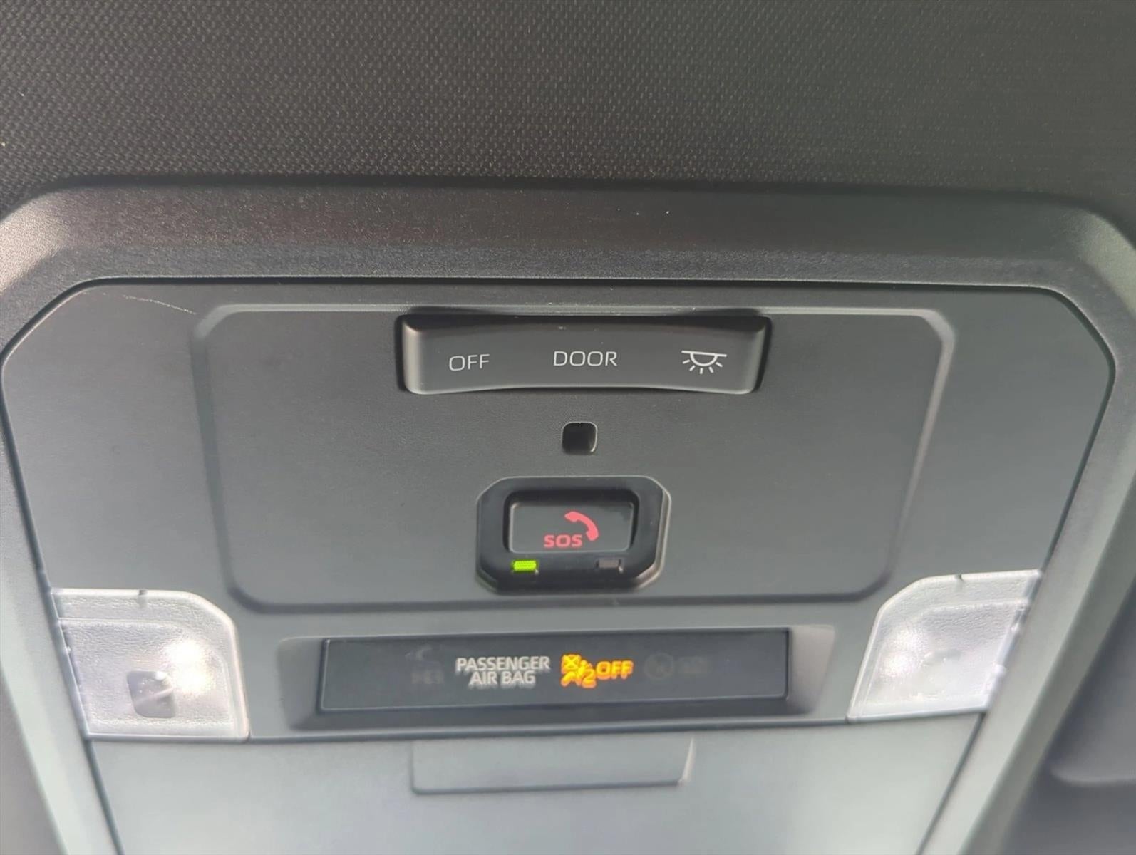 2025 Toyota Tacoma 2WD 2WD SR5 Double Cab 5' Bed AT (SE)