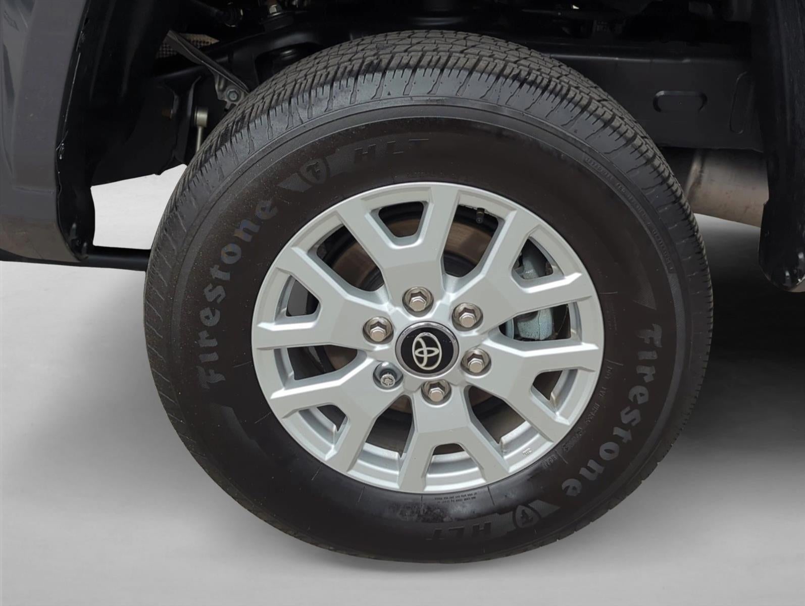 2025 Toyota Tacoma 2WD 2WD SR5 Double Cab 5' Bed AT (SE)