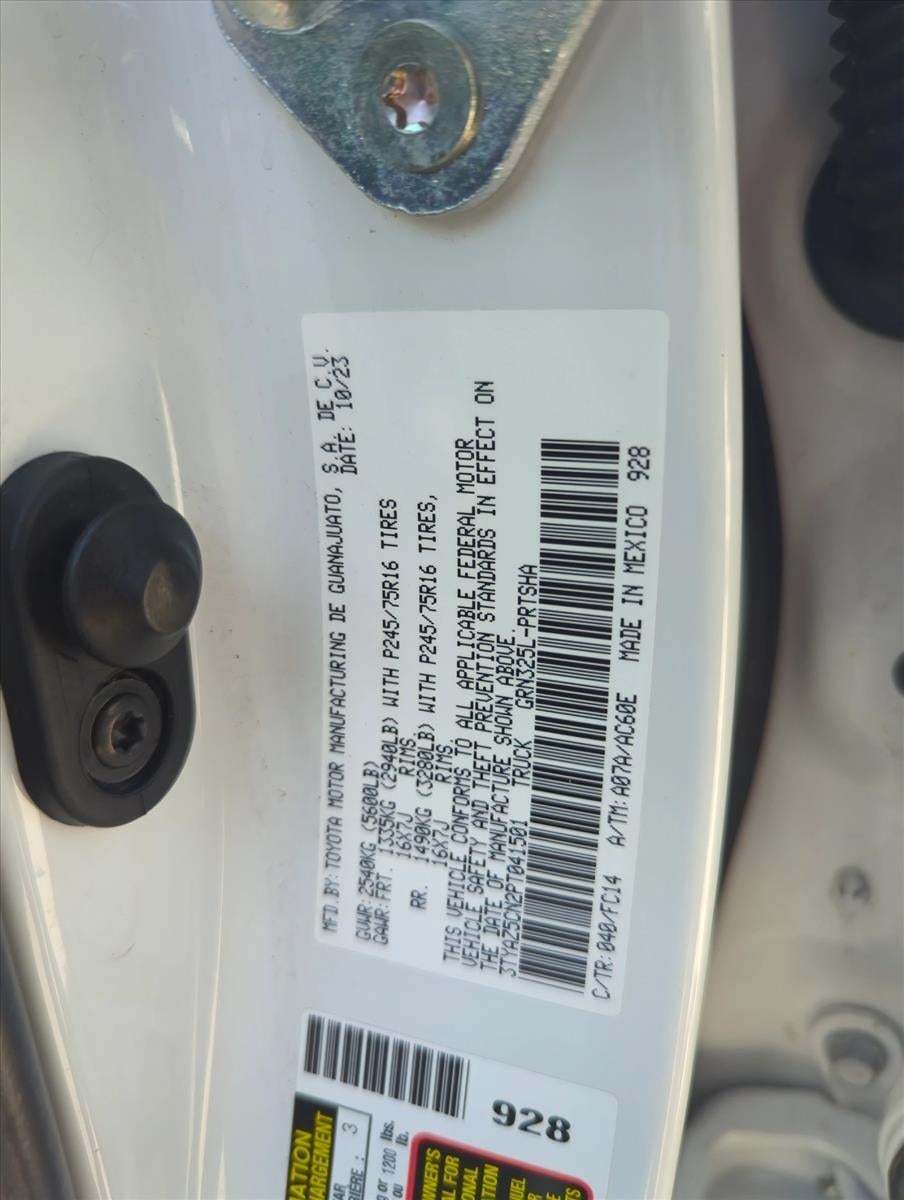 2023 Toyota Tacoma 2WD 2WD SR5 Double Cab 5' Bed V6 AT (GS)