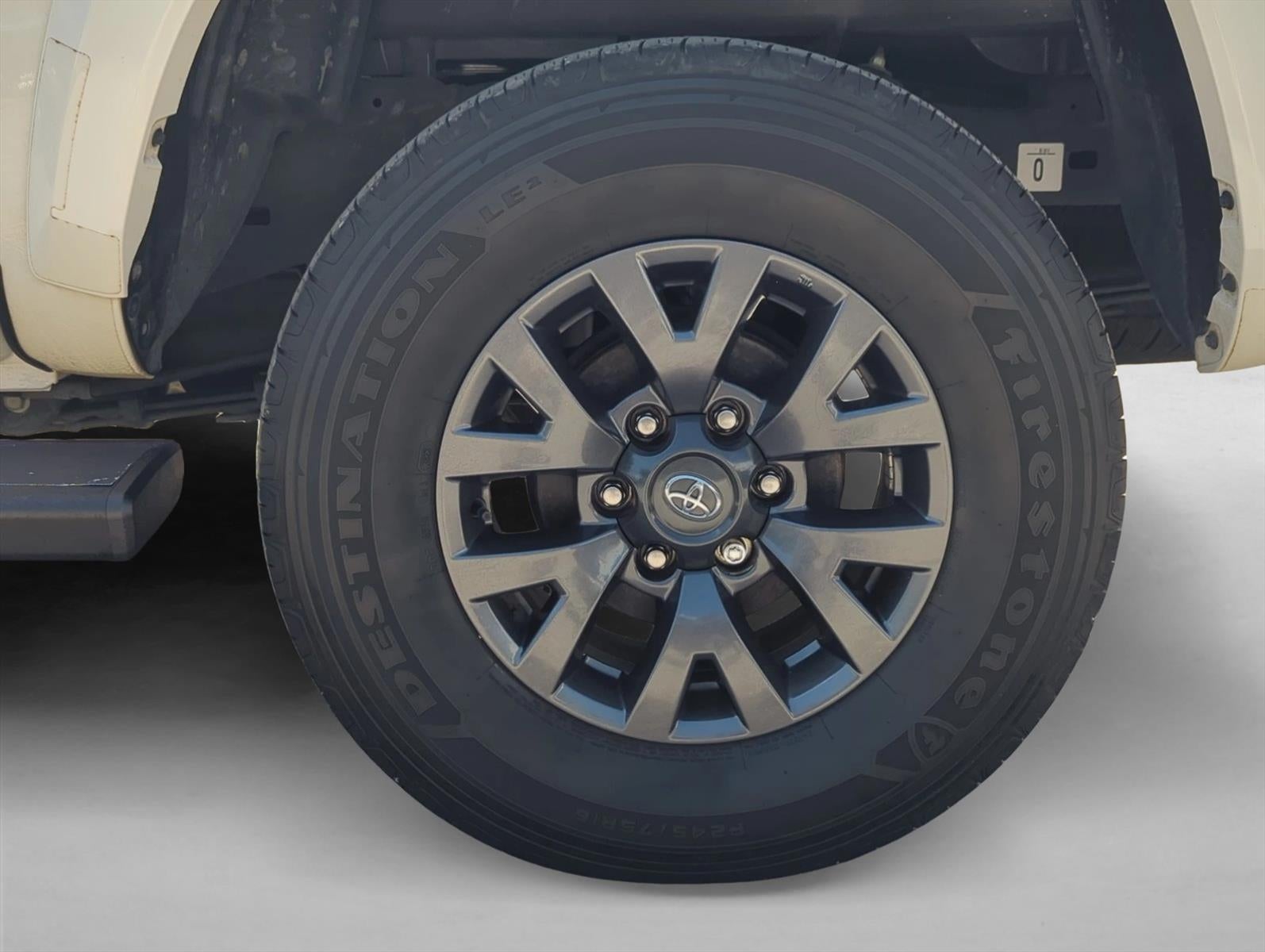 2023 Toyota Tacoma 2WD 2WD SR5 Double Cab 5' Bed V6 AT (GS)