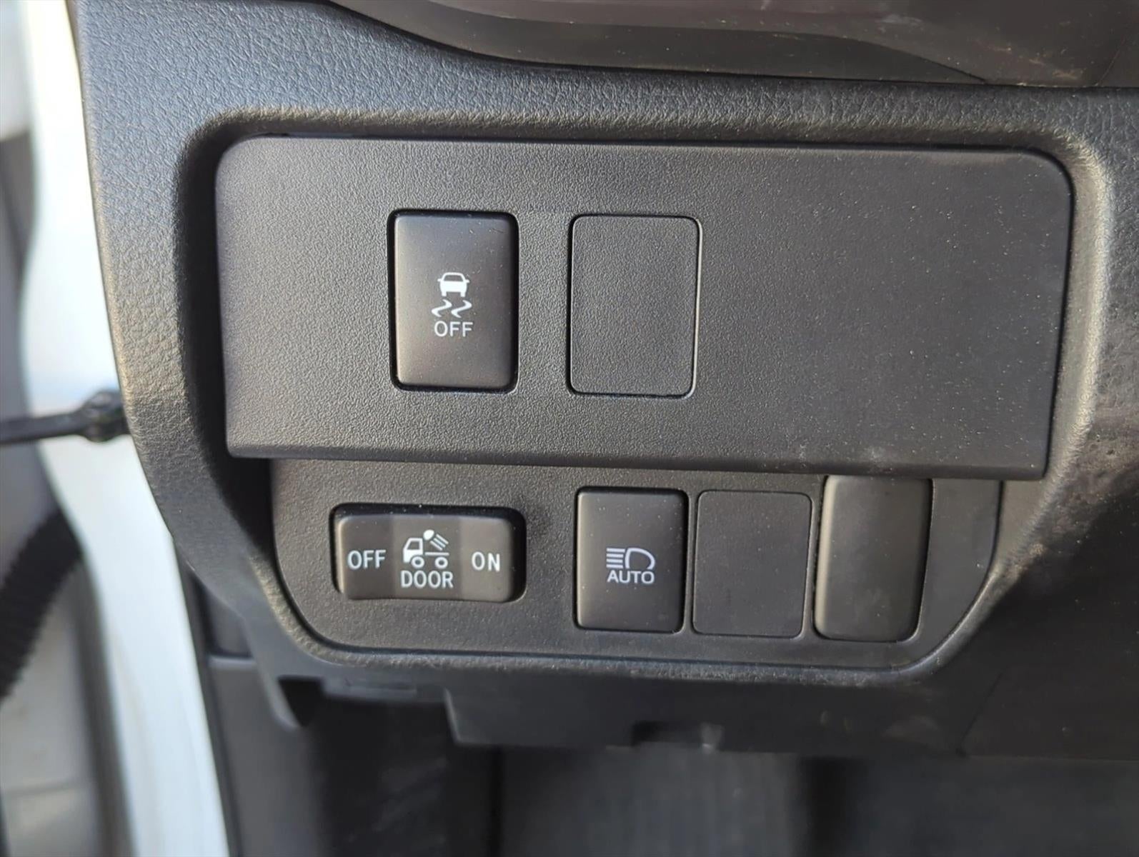 2023 Toyota Tacoma 4WD 4WD SR5 Double Cab 5' Bed V6 AT (GS)