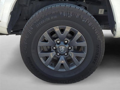 2023 Toyota Tacoma 4WD 4WD SR5 Double Cab 5' Bed V6 AT (GS)