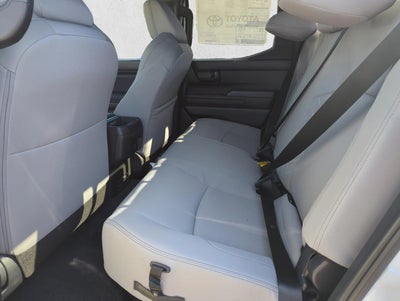 2026 Toyota Tacoma 2WD 2WD SR5 Double Cab 5' Bed AT (SE)