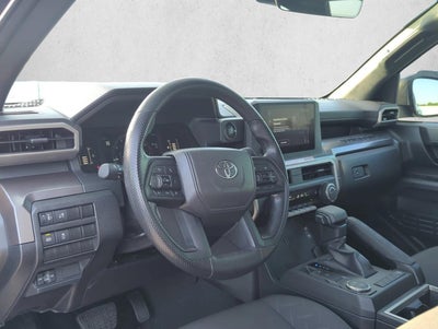 2025 Toyota Tacoma 2WD 2WD SR5 Double Cab 5' Bed AT (SE)