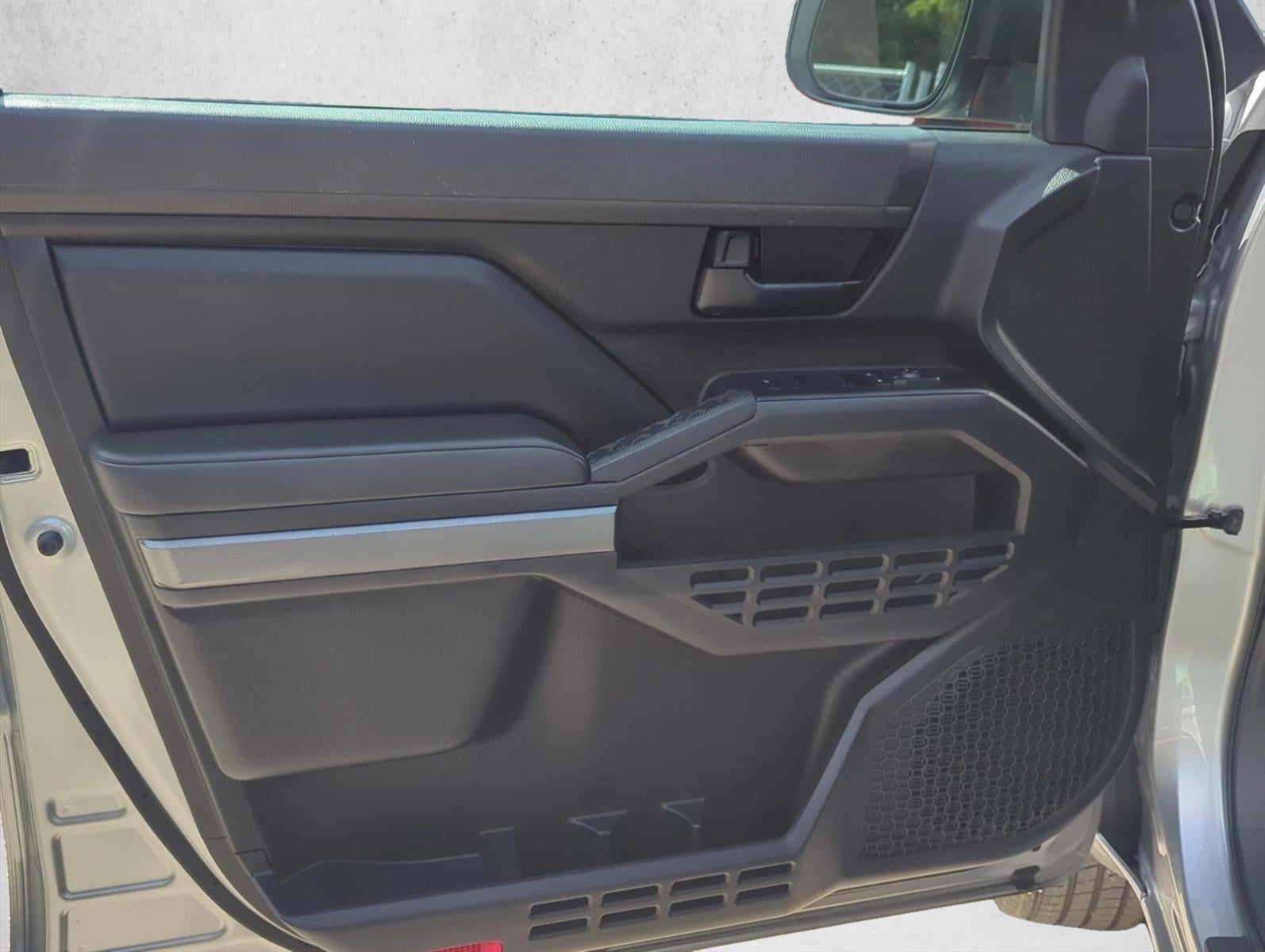 2024 Toyota Tacoma 2WD 2WD SR5 Double Cab 5' Bed AT (Natl)