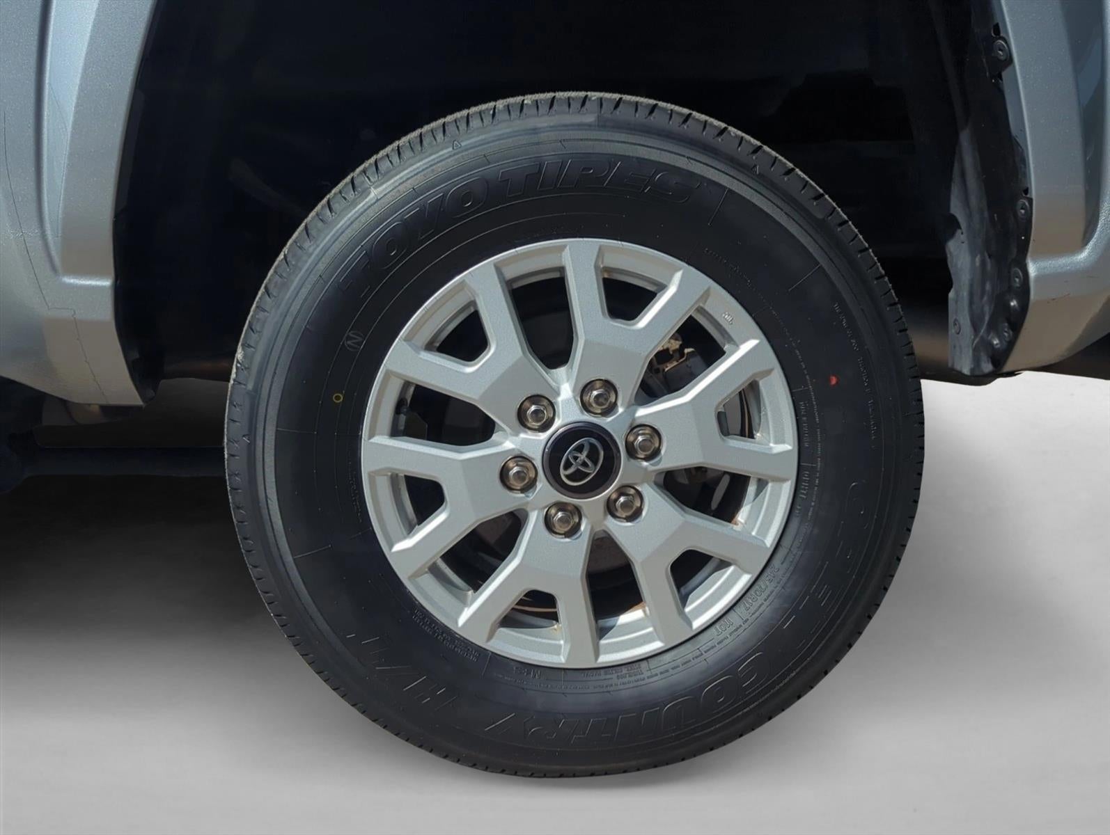 2024 Toyota Tacoma 2WD 2WD SR5 Double Cab 5' Bed AT (Natl)
