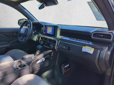 2026 Toyota Tacoma 2WD 2WD SR5 Double Cab 5' Bed AT (SE)