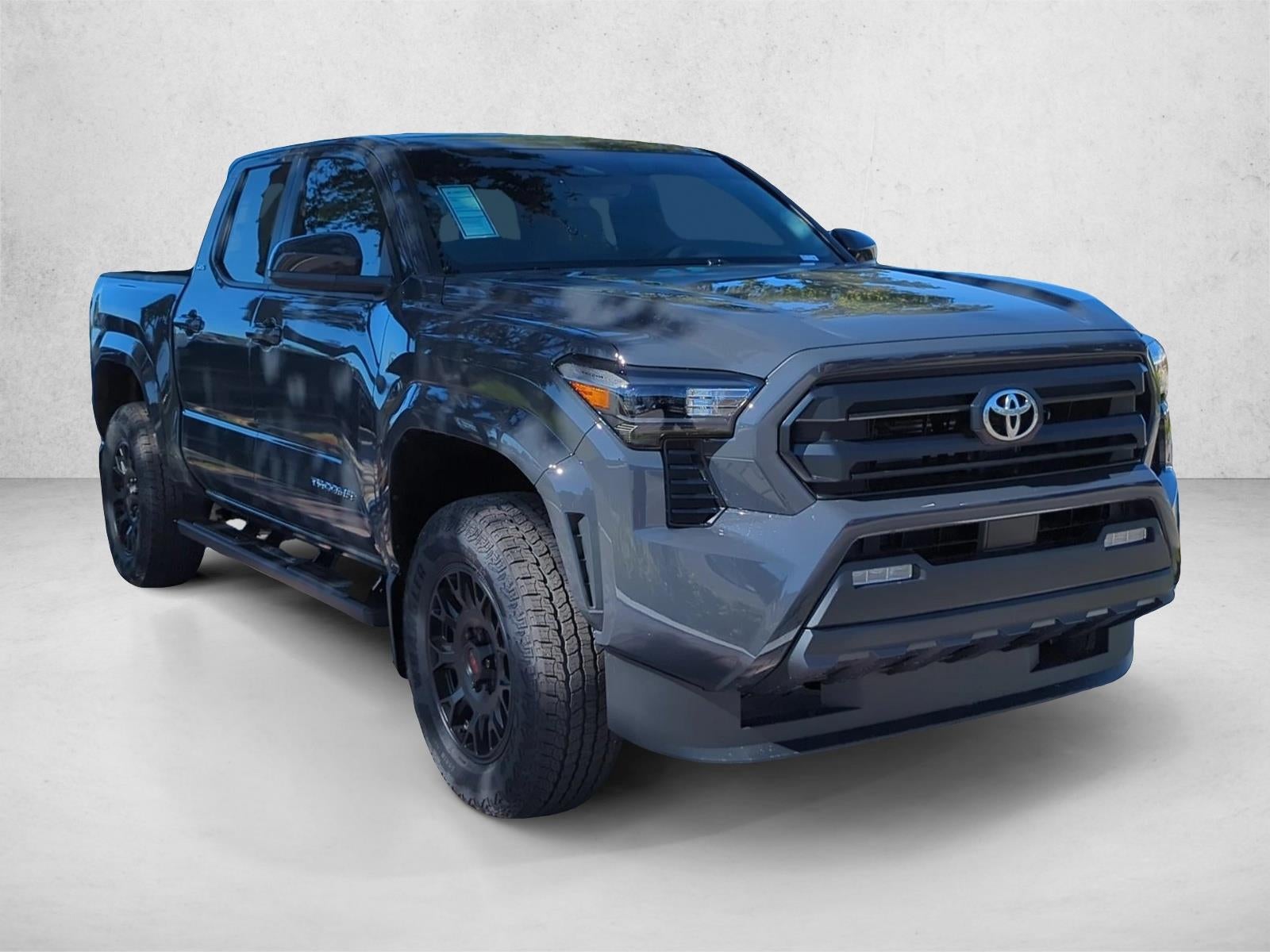 2026 Toyota Tacoma 2WD 2WD SR5 Double Cab 5' Bed AT (SE)