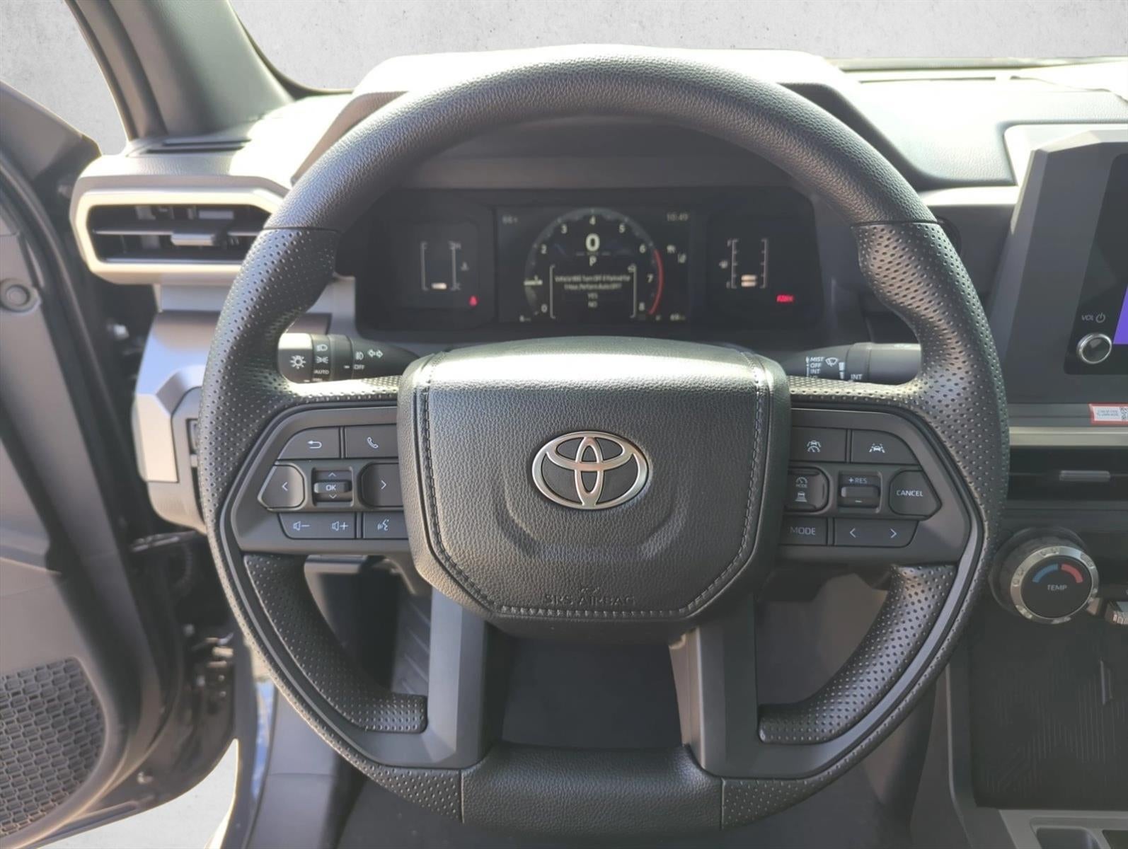 2026 Toyota Tacoma 2WD 2WD SR5 Double Cab 5' Bed AT (SE)