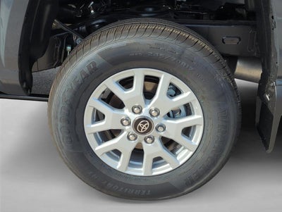 2026 Toyota Tacoma 2WD 2WD SR5 Double Cab 5' Bed AT (SE)