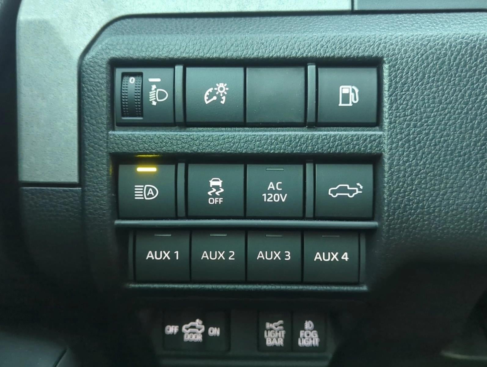 2025 Toyota Tacoma 4WD 4WD Trailhunter Hybrid Double Cab 5' Bed AT (Natl)