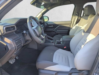 2026 Toyota Tacoma 4WD 4WD TRD Sport Hybrid Double Cab 5' Bed AT (Natl)