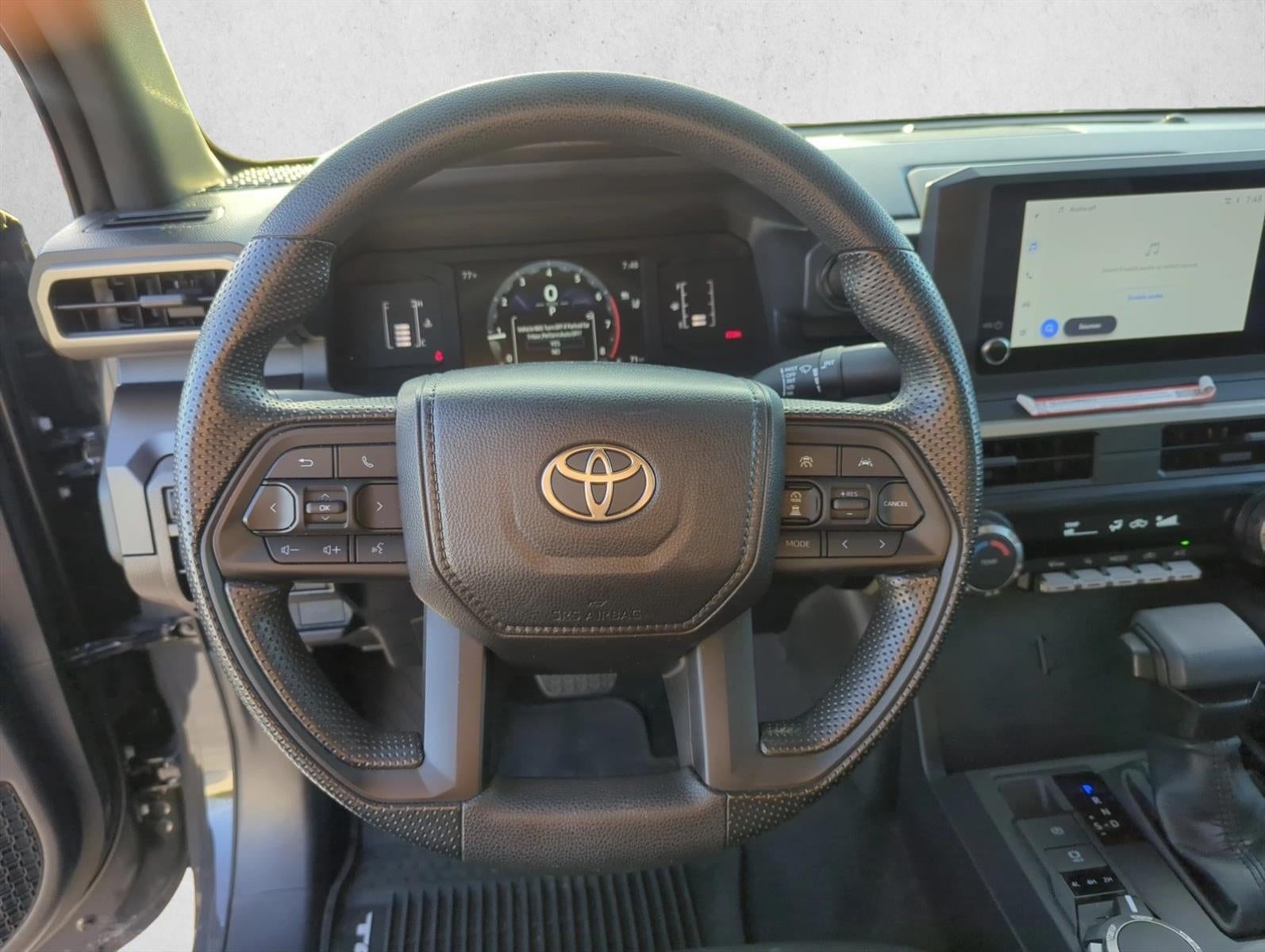 2025 Toyota Tacoma 4WD 4WD SR Double Cab 5' Bed AT (GS)