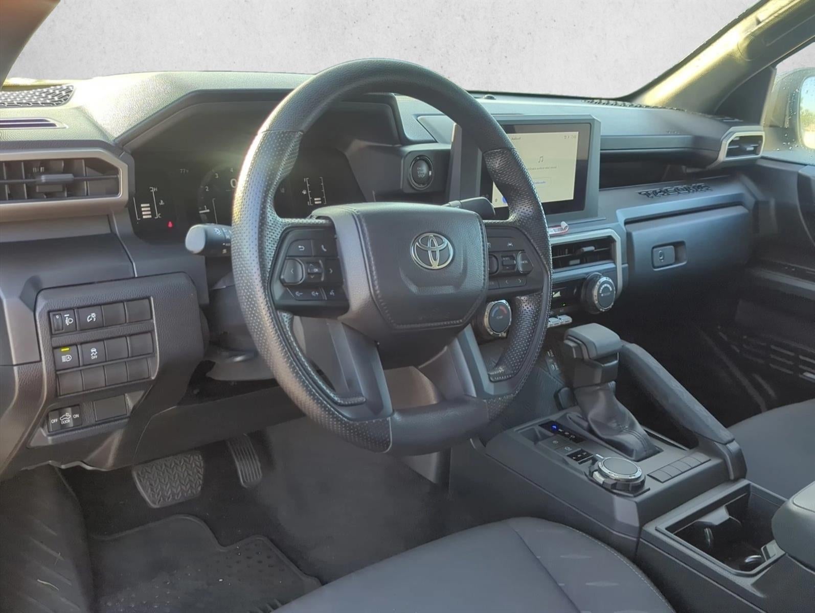 2025 Toyota Tacoma 4WD 4WD SR Double Cab 5' Bed AT (GS)