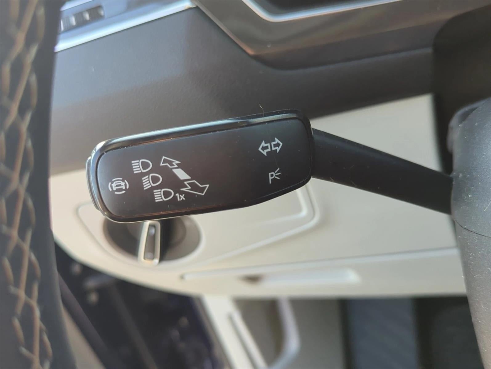 2022 Volkswagen Tiguan 2.0T SE FWD
