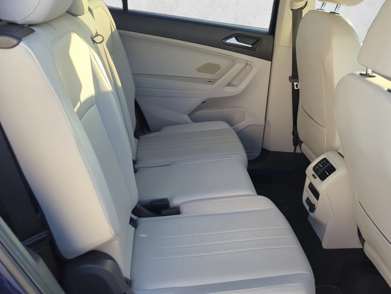 2022 Volkswagen Tiguan 2.0T SE FWD