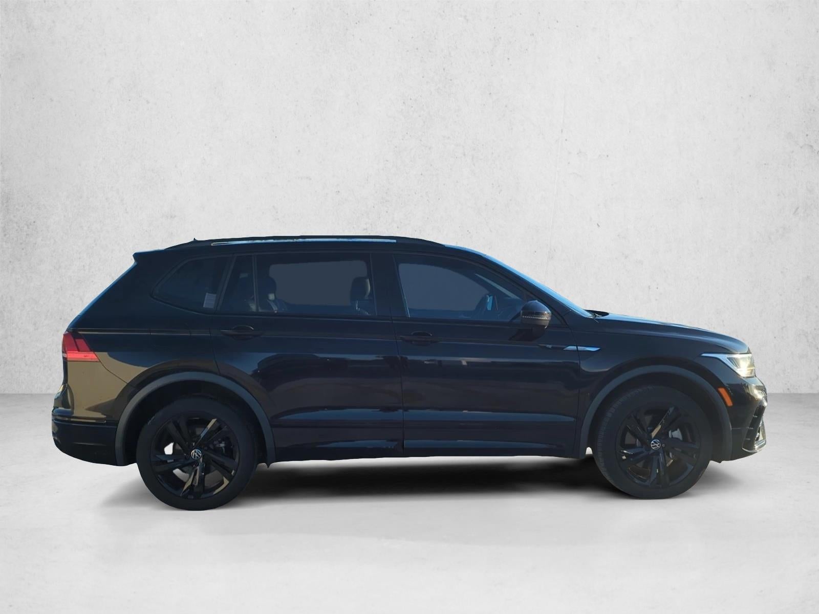 2023 Volkswagen Tiguan 2.0T SE R-Line Black FWD