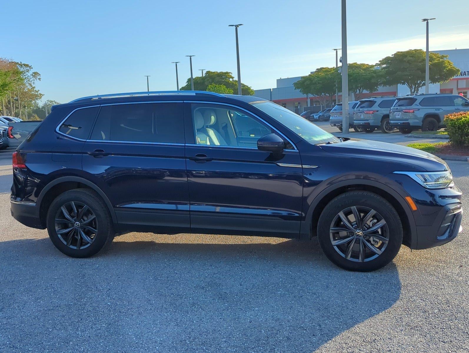 2023 Volkswagen Tiguan 2.0T SE FWD