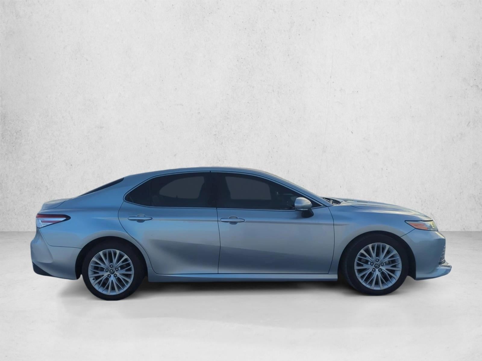 2018 Toyota Camry XLE Auto (SE)