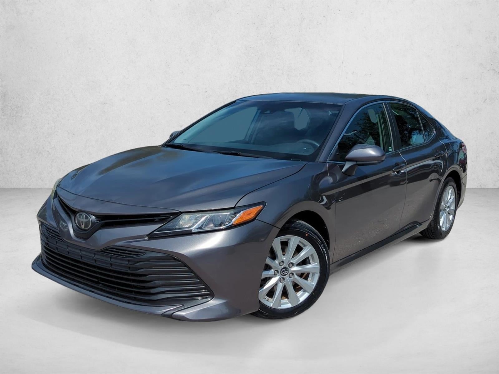 2018 Toyota Camry LE Auto (SE)