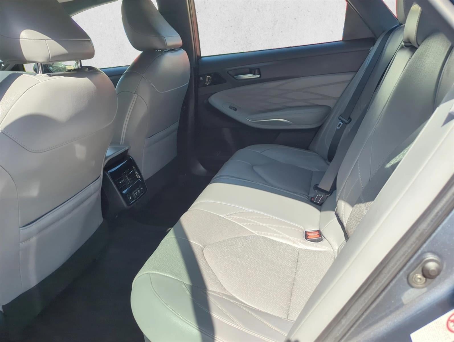 2019 Toyota Avalon Hybrid Limited (Natl)