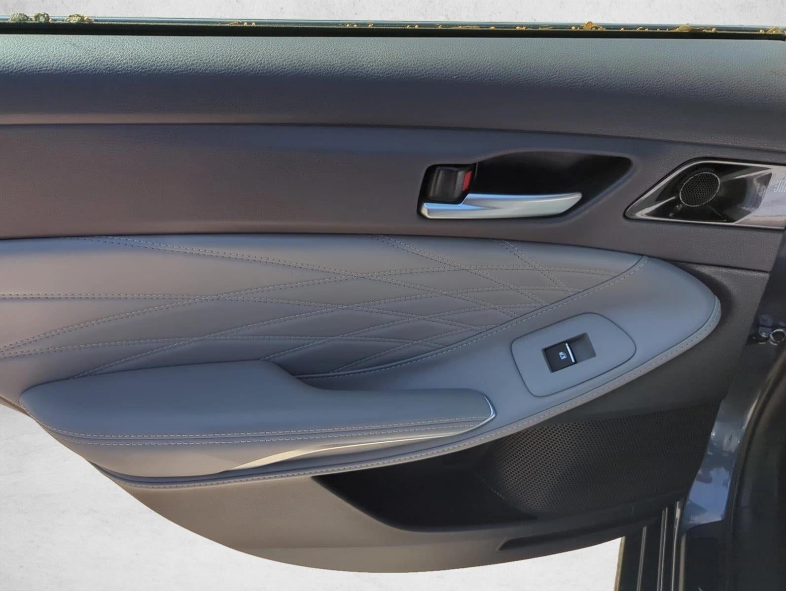 2019 Toyota Avalon Hybrid Limited (Natl)