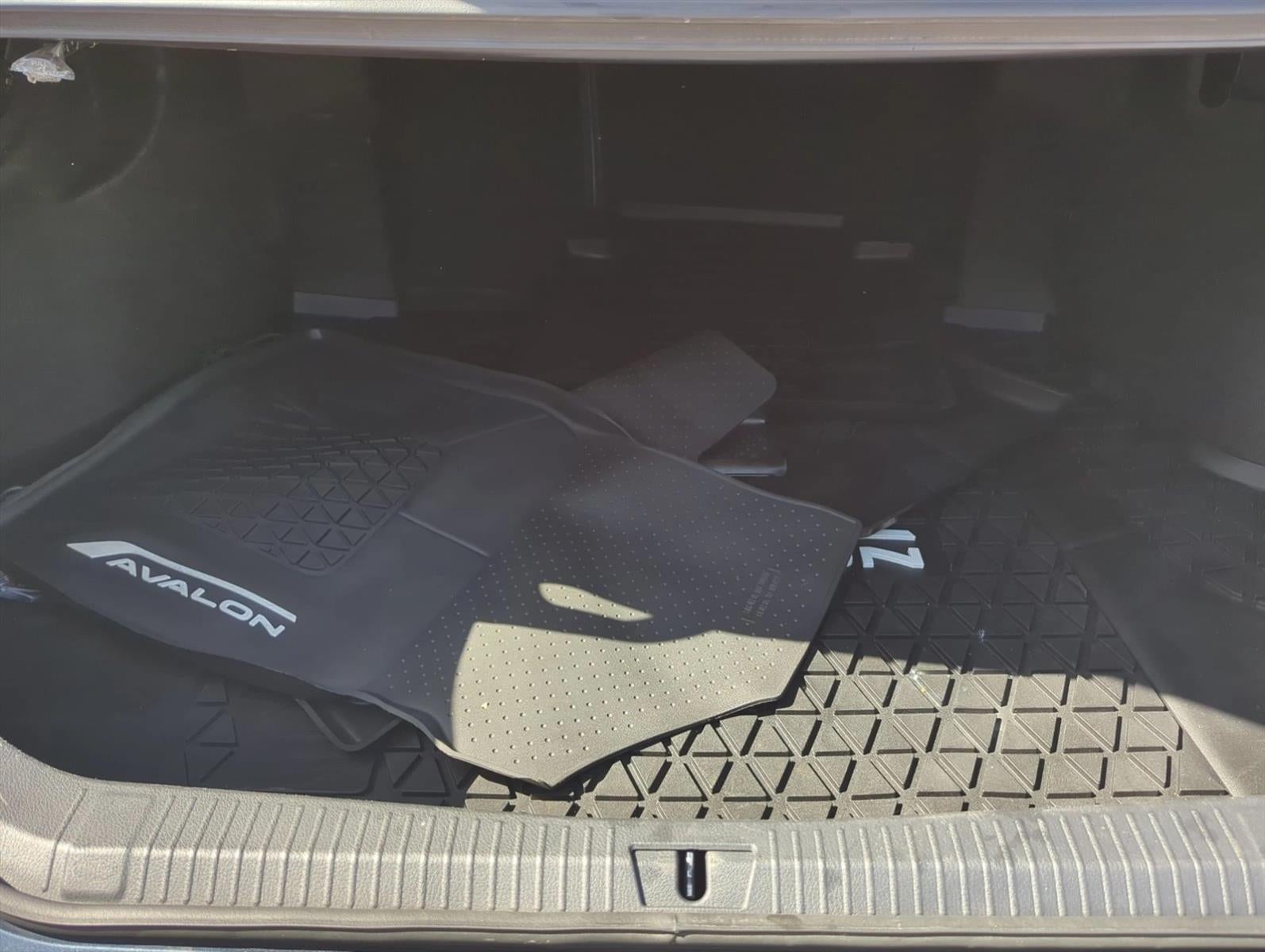 2019 Toyota Avalon Hybrid Limited (Natl)