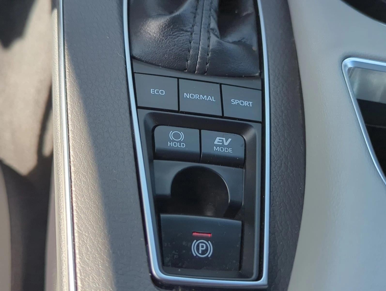 2019 Toyota Avalon Hybrid Limited (Natl)