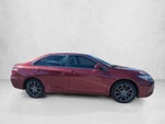 2017 Toyota Camry SE Auto (SE)