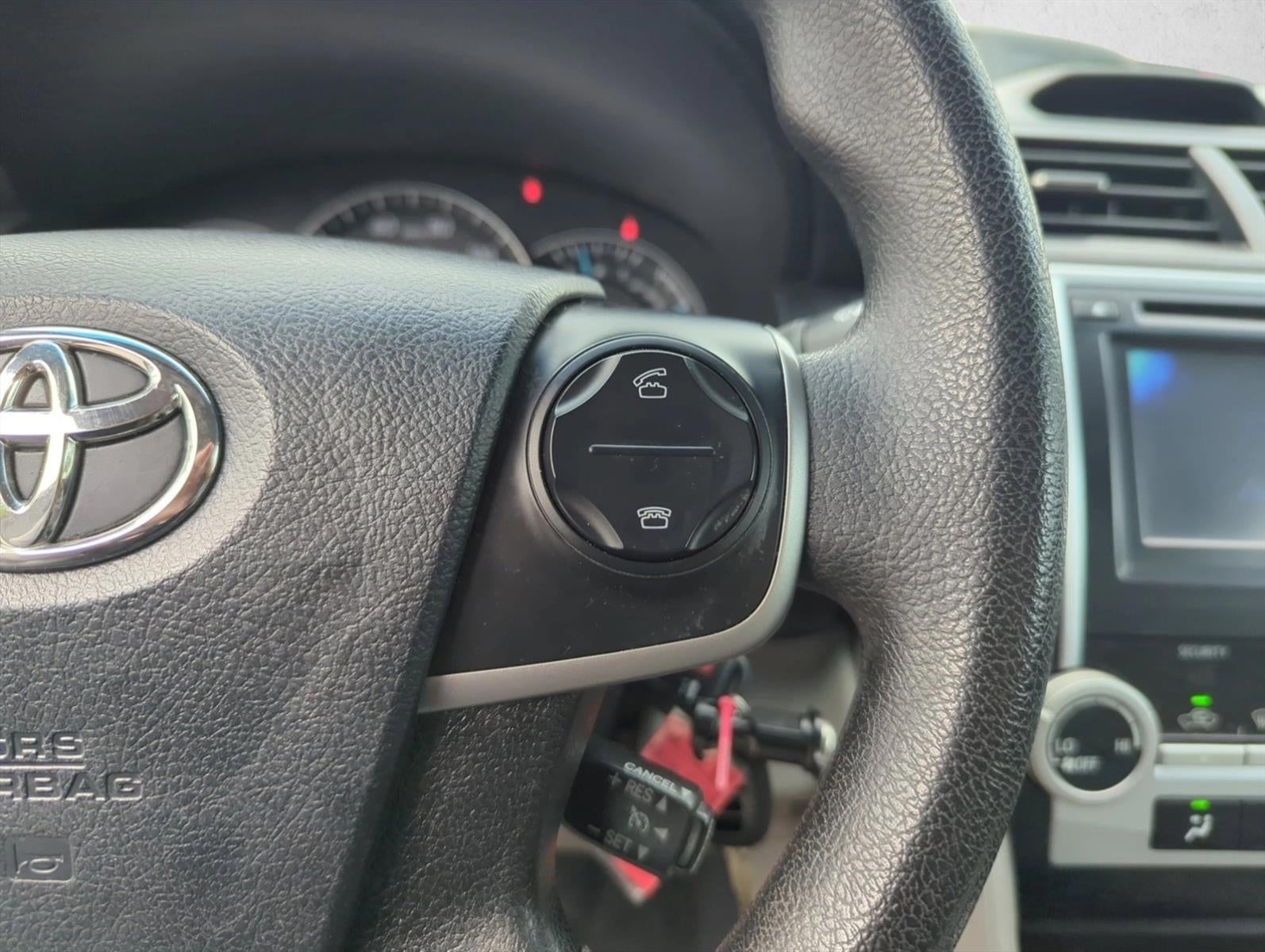 2013 Toyota Camry 4dr Sdn I4 Auto LE (Natl)