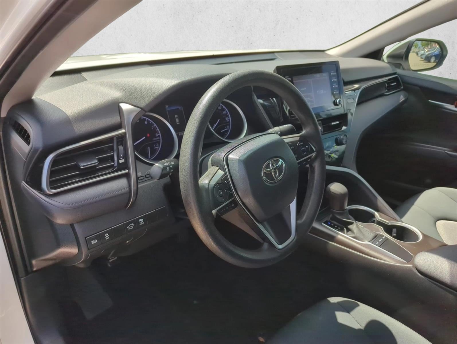 2023 Toyota Camry LE Auto (SE)