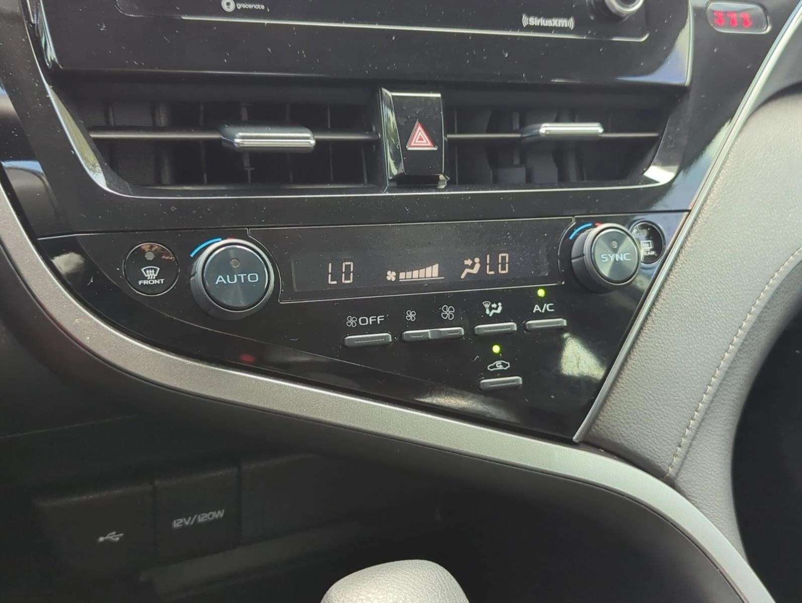 2023 Toyota Camry LE Auto (SE)