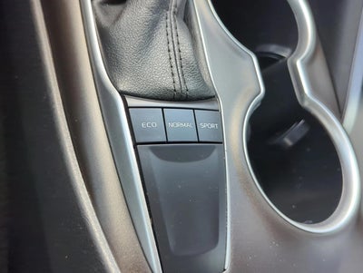 2023 Toyota Camry LE Auto (SE)