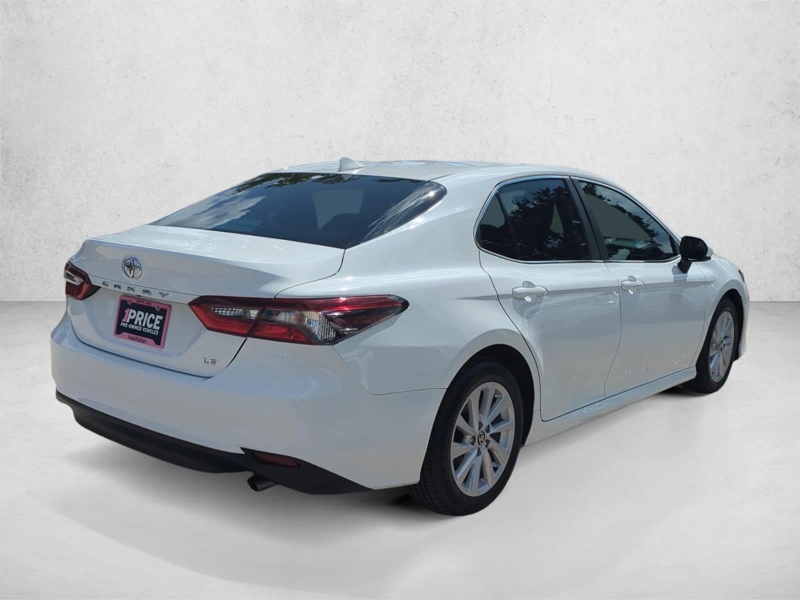 2023 Toyota Camry LE Auto (SE)