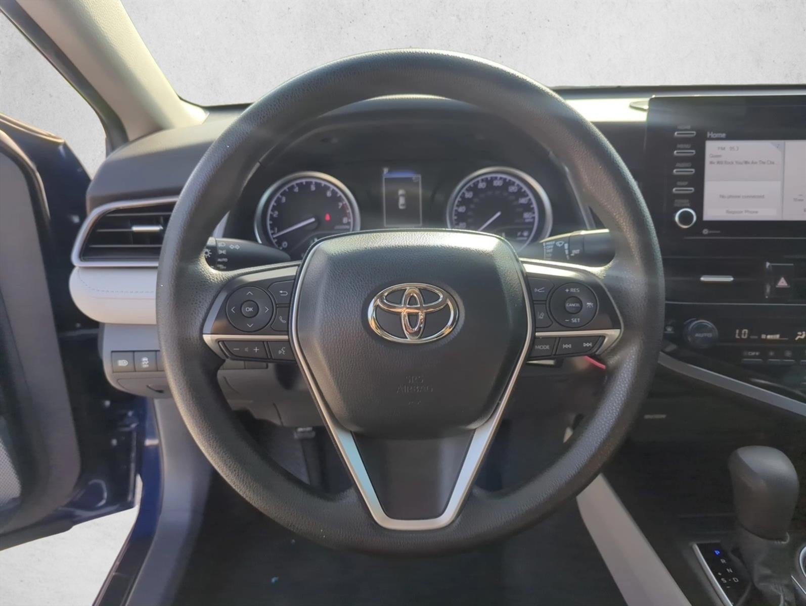 2023 Toyota Camry LE Auto (SE)