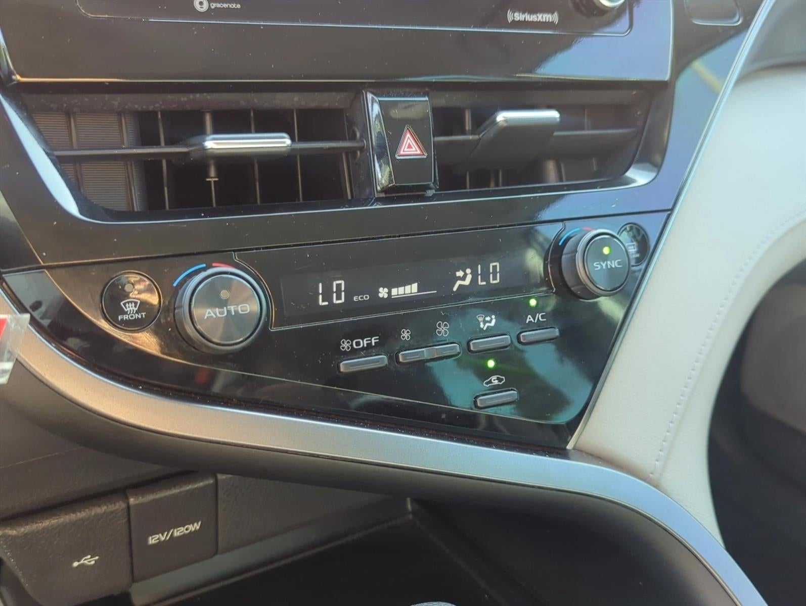 2023 Toyota Camry LE Auto (SE)