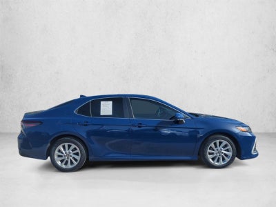 2023 Toyota Camry LE Auto (SE)