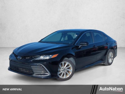 2024 Toyota Camry LE Auto (SE)