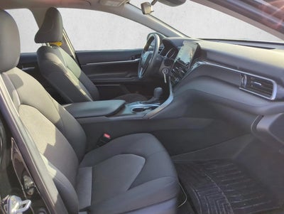 2024 Toyota Camry LE Auto (SE)