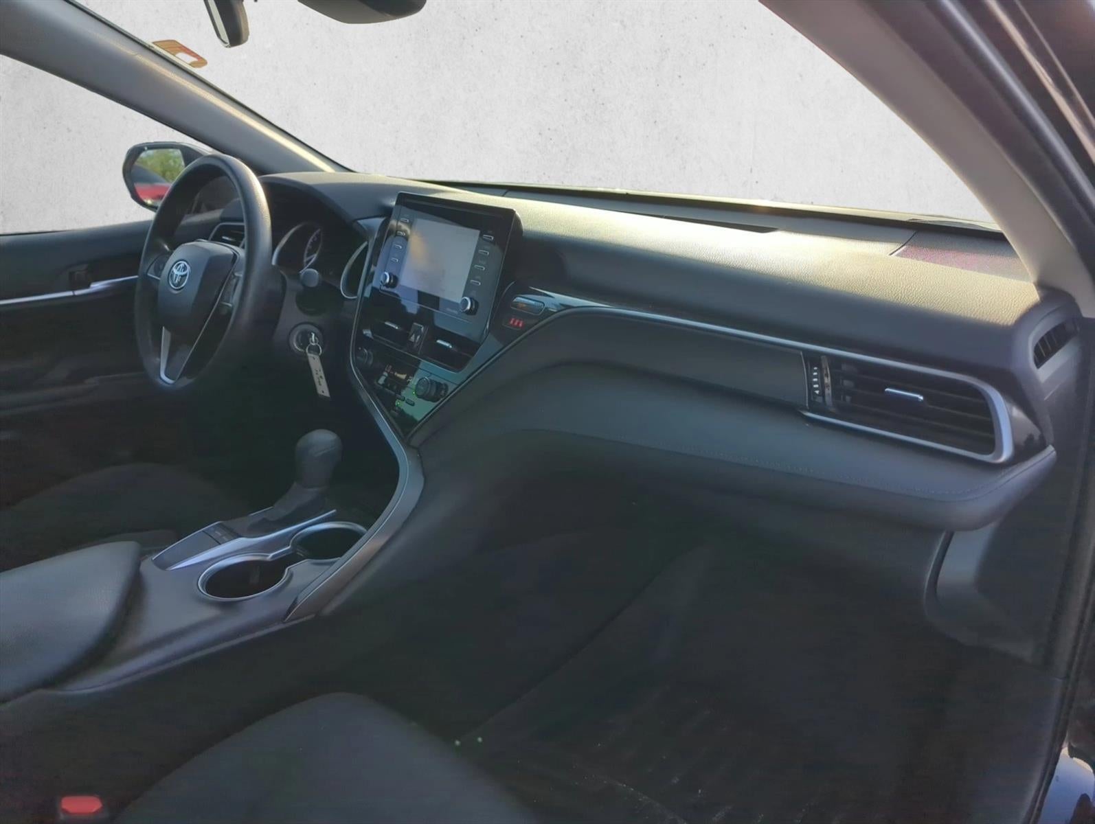 2024 Toyota Camry LE Auto (SE)
