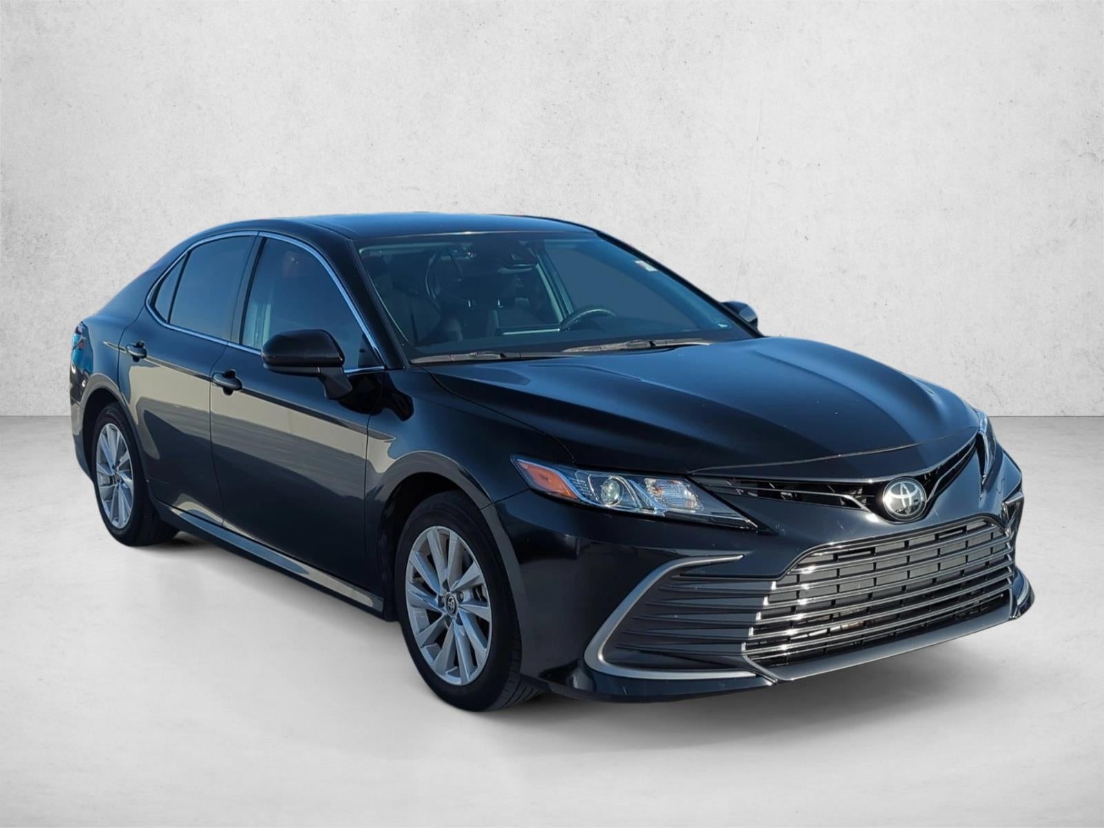 2024 Toyota Camry LE Auto (SE)