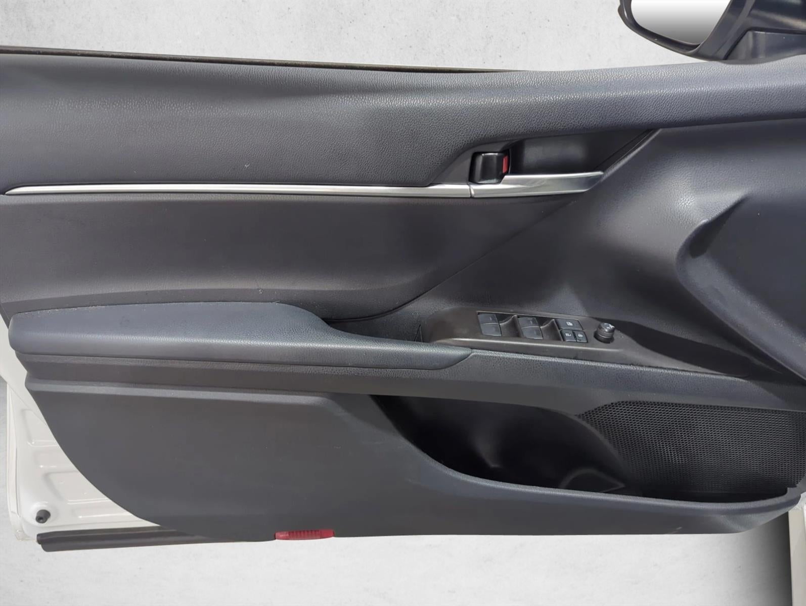 2022 Toyota Camry LE Auto (SE)