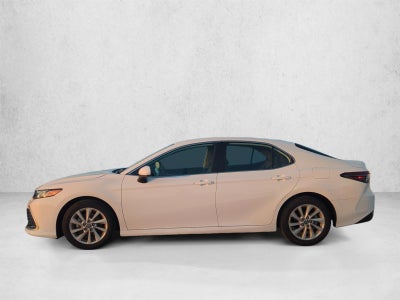 2024 Toyota Camry LE Auto (SE)
